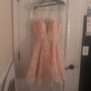 Blush-pink Cocktail dress with a touch of sparkle